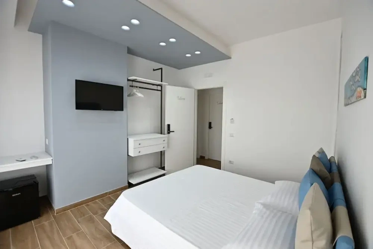 Comfort Double room with balcony and with sea view