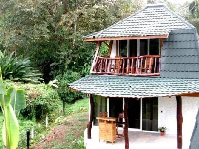 Los ContinentesOver view