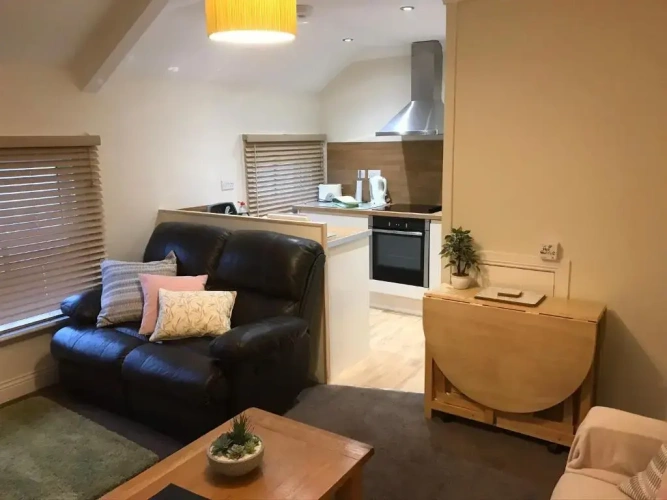 2 Bedrooms Apartment
