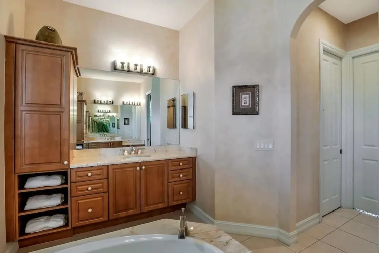 3 Bedrooms Luxury Cottage with pool view