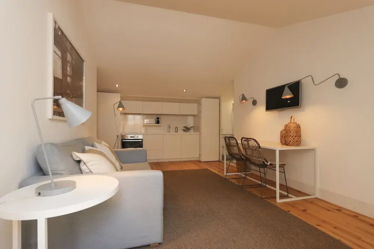 Combro Suites by Homing