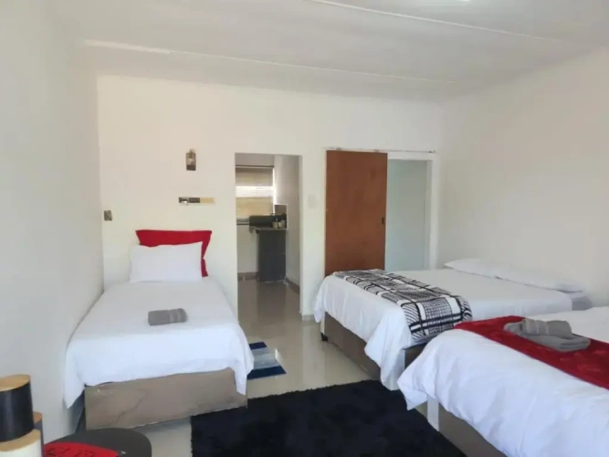 Deluxe Triple Family room