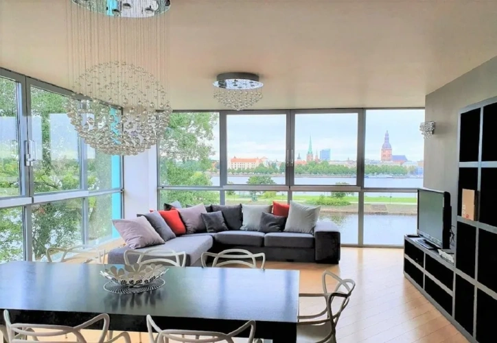 Superior Apartment