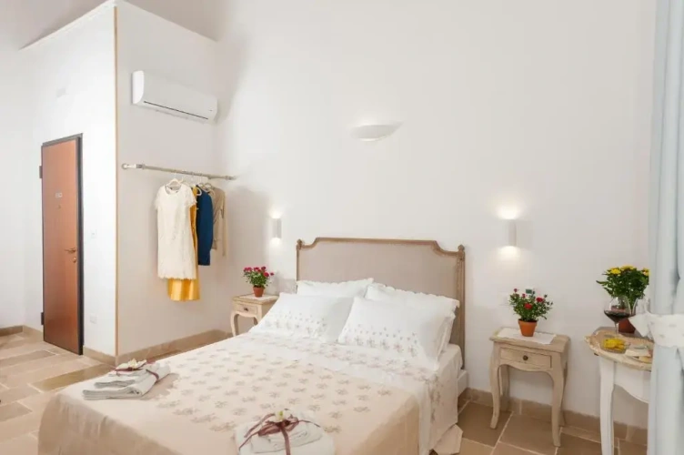 Standard Triple room with balcony