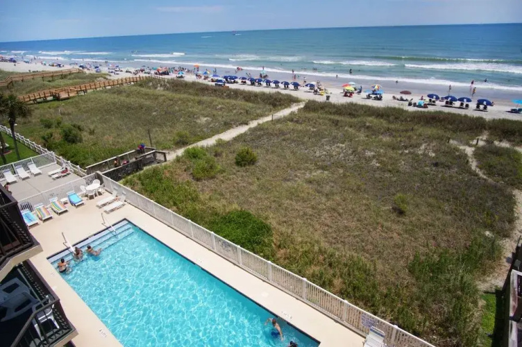 Crescent Sands of Crescent Beach H4 by RedAwning