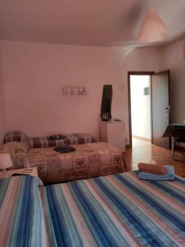Comfort Quadruple room with city view