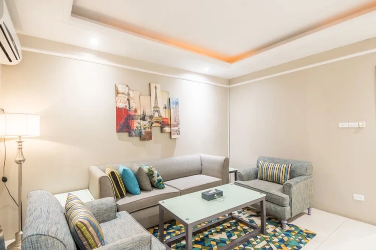 1 Bedroom Apartment