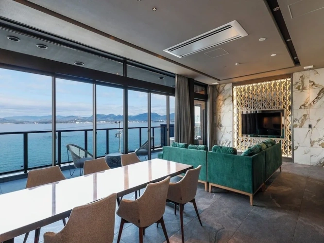 Standard room with balcony