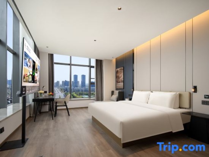 Standard Double room with view