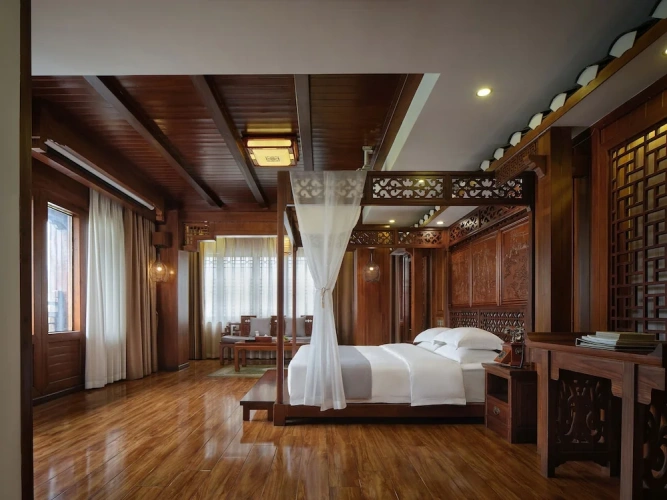 Deluxe Double room with balcony and with lake view