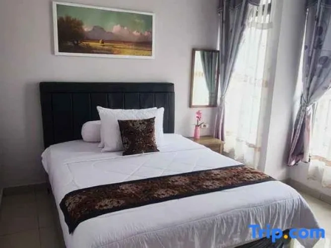 2 Bedrooms Quadruple Villa