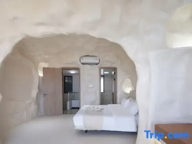 1 Bedroom Double Apartment with sea view