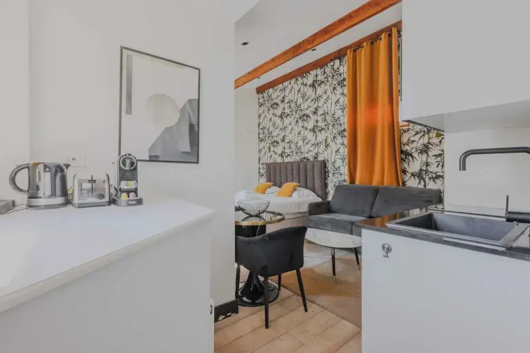 Charming Studio - 2P - Courcelles