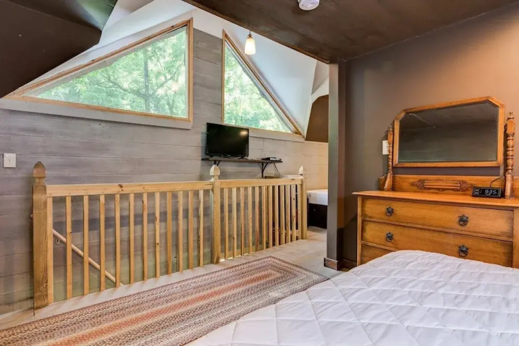 Doggett - 2 Br Cabin