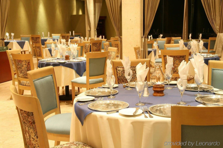 Royal Solaris Cancun photo 43