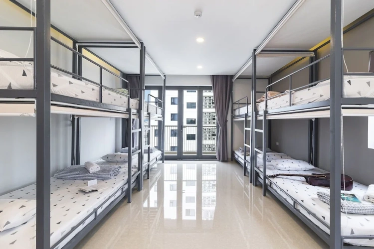 Economy room