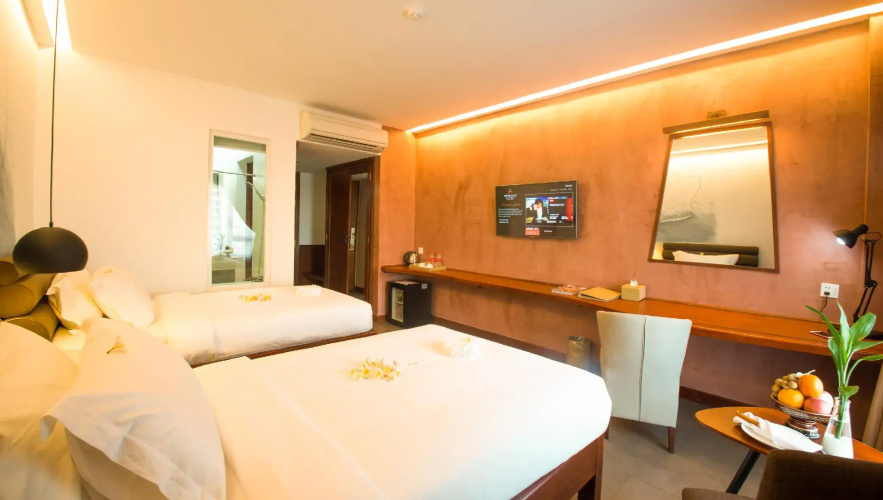 Almond Hotel Bassac River