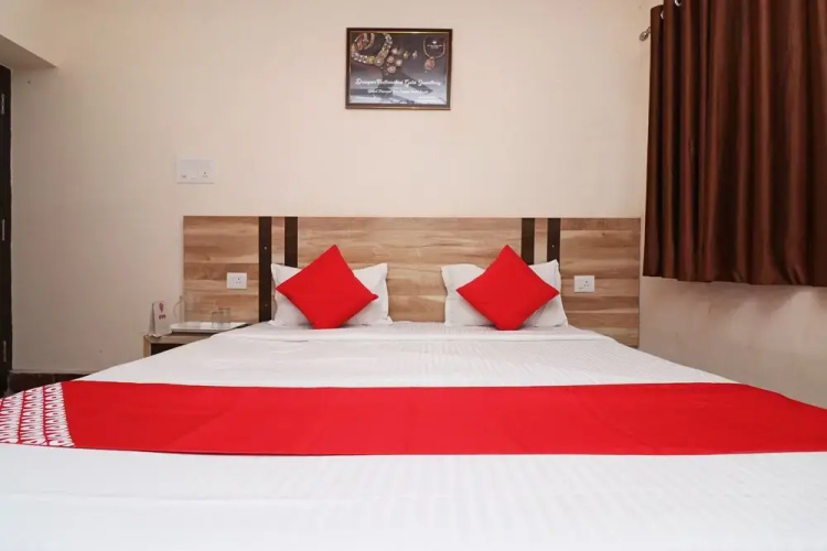 OYO 29826 Central Hotel