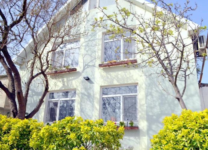 2 Bedrooms Cottage