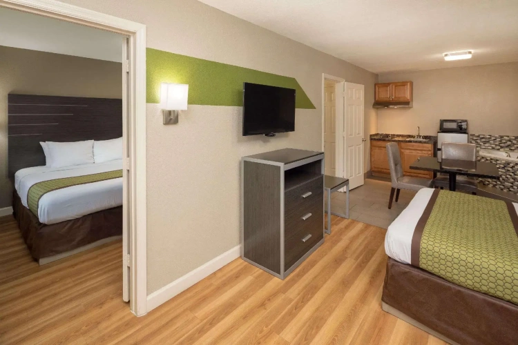 1 Bedroom Double Suite