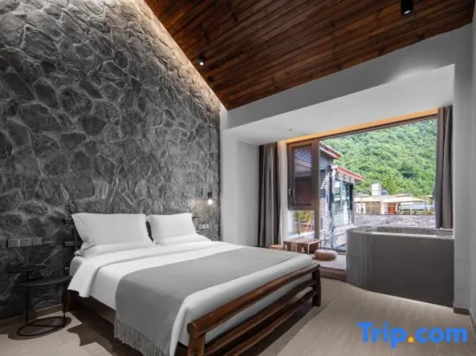 2 Bedrooms Family Suite
