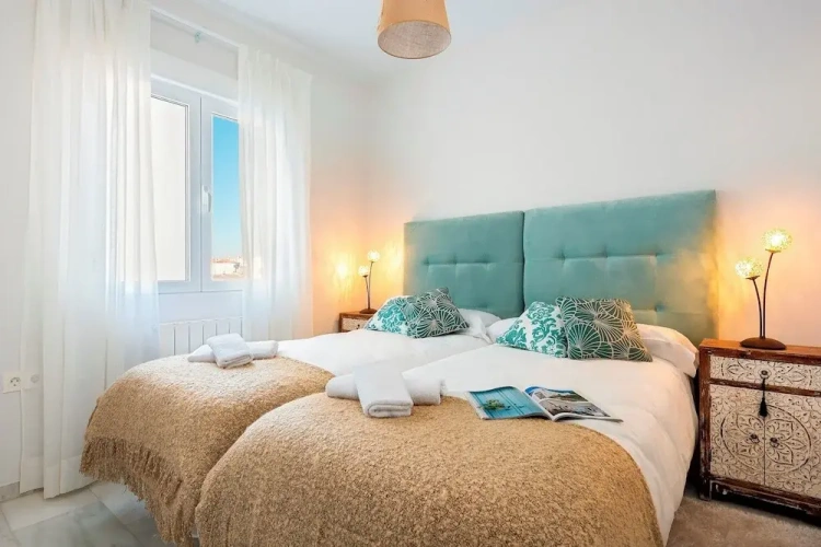 3 Bedrooms Apartment