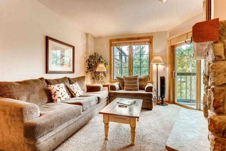 8500 Dakota Lodge