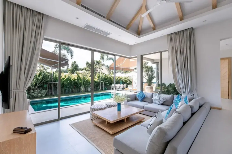 Modern 3BR Villa with Private Pool & BBQ