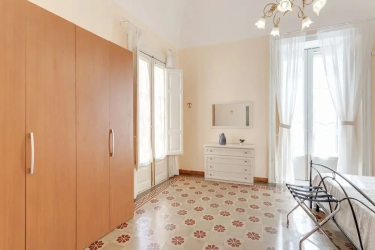3 Bedrooms Apartment