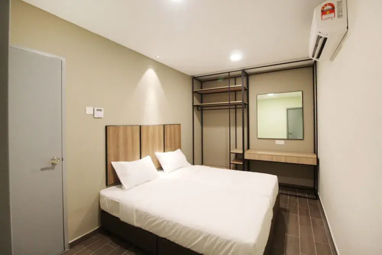 KL Eight Suites