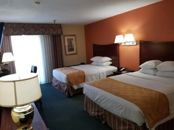 Days Inn & Suites Red Rock-Gallup