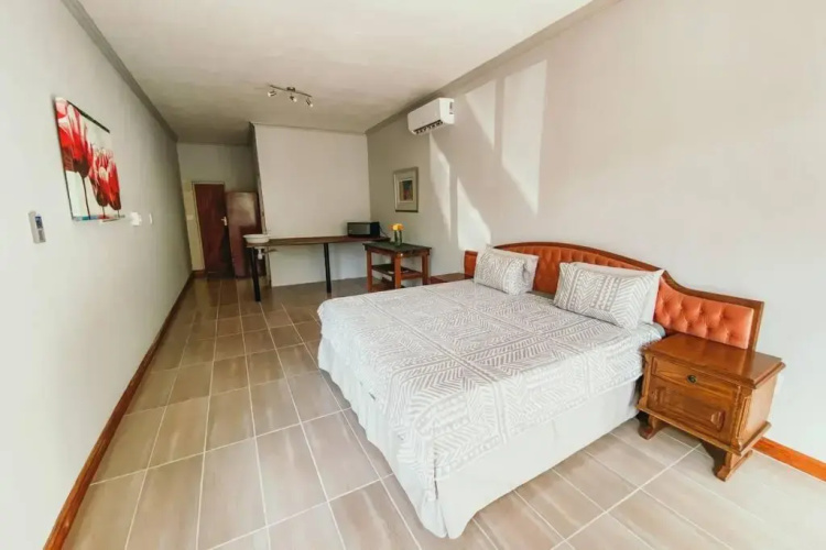 Le Grec Wine Tram Apartment