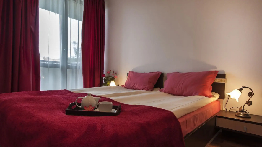 Grand Royale Apartment Complex & Spa