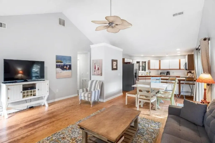 3 Bedrooms Cottage