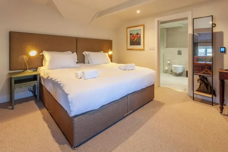 Standard Family room