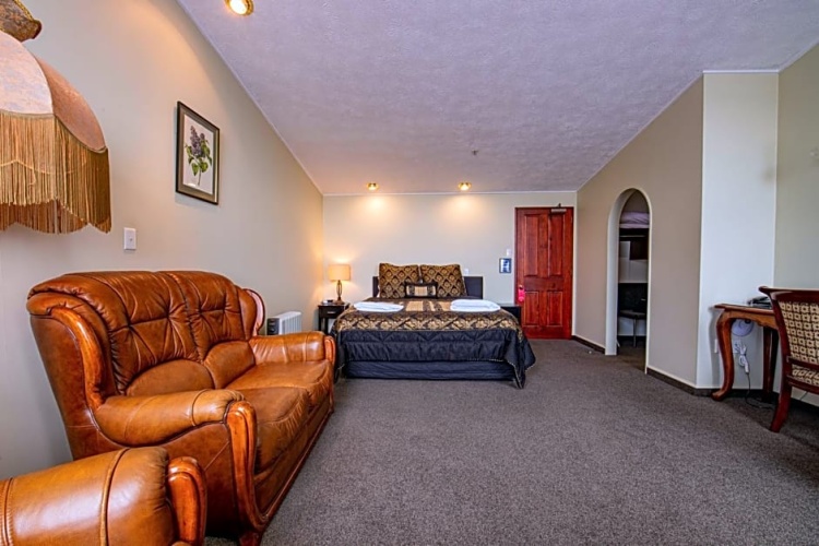 Deluxe Double Suite