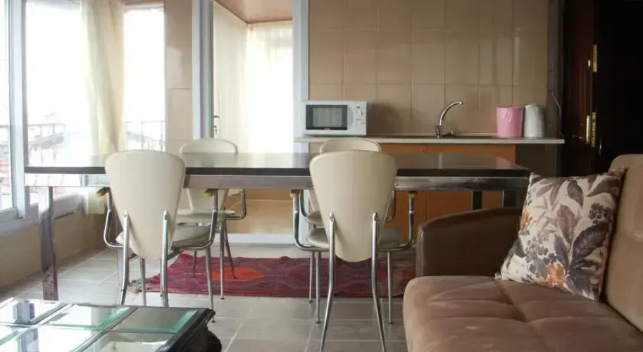 Sakura Apartment Hotel