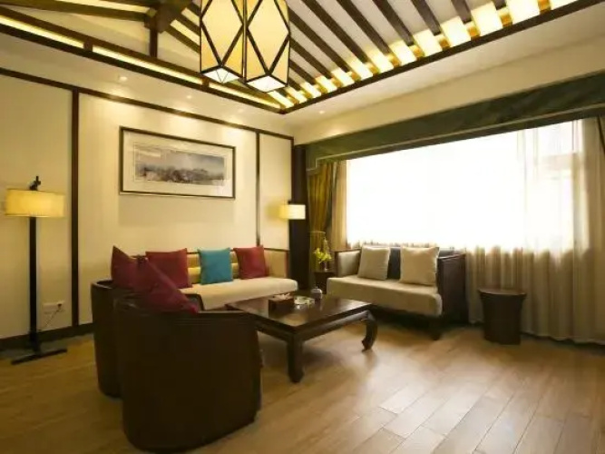Gongga cliff Hot Spring Hotel