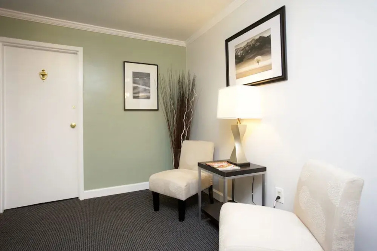Shadyside Inn All Suites Hotel