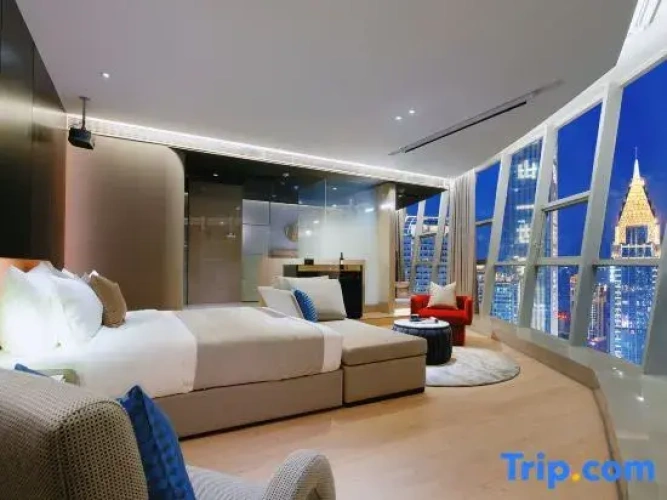 Suite with panoramic view
