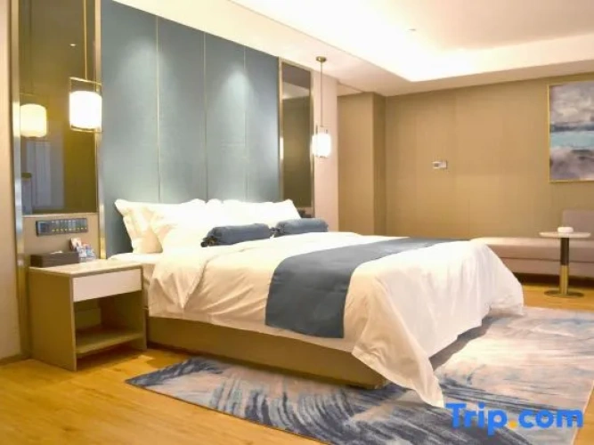 Luxury Suite