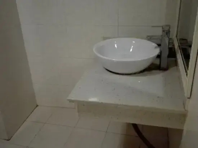 Yuyang Julong Hotel