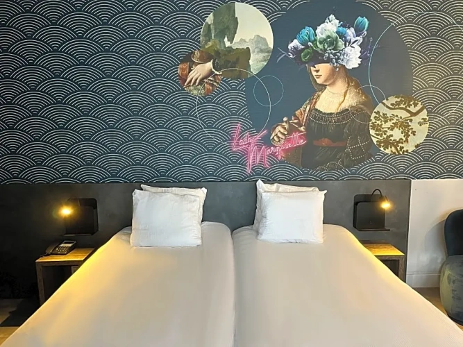Standard Twin room with balcony and with view