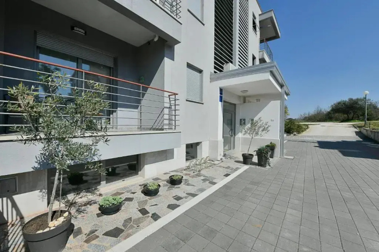 Apart Residence Rudan 1
