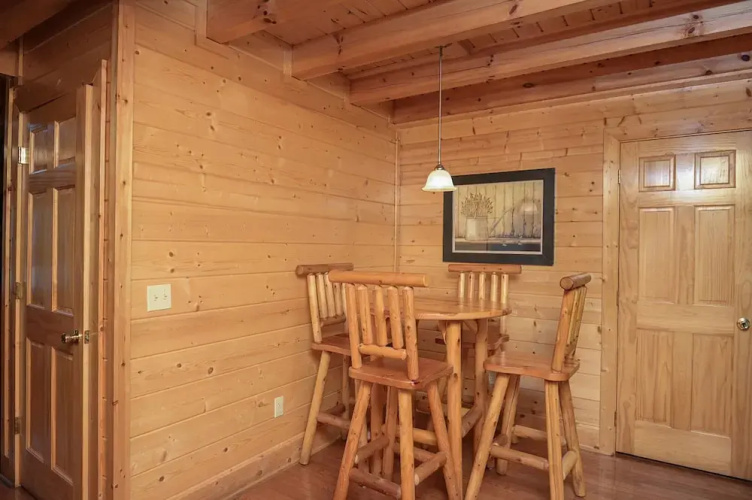 Lakeside Hideaway by Eagles Ridge Resort