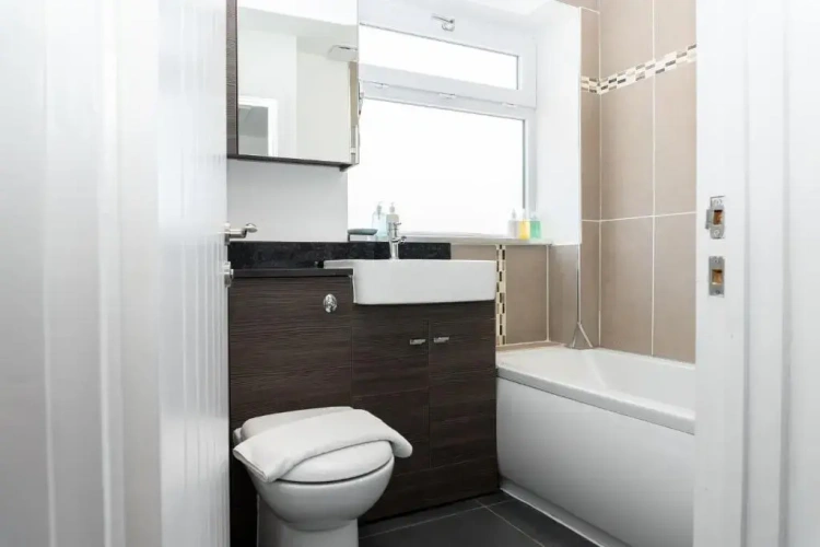 3 Bedrooms Cottage