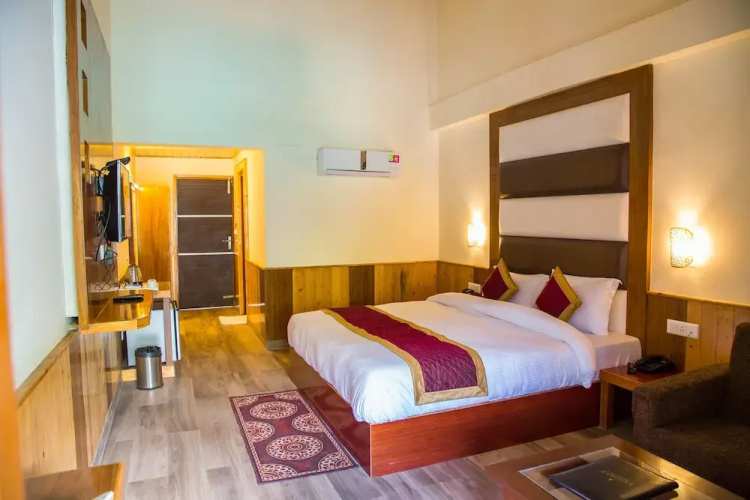 Sanobar The Samita Grand