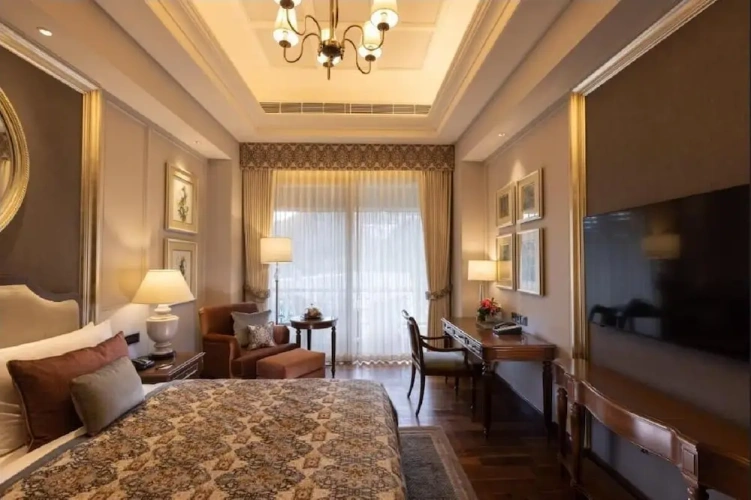 Premium Twin room with balcony