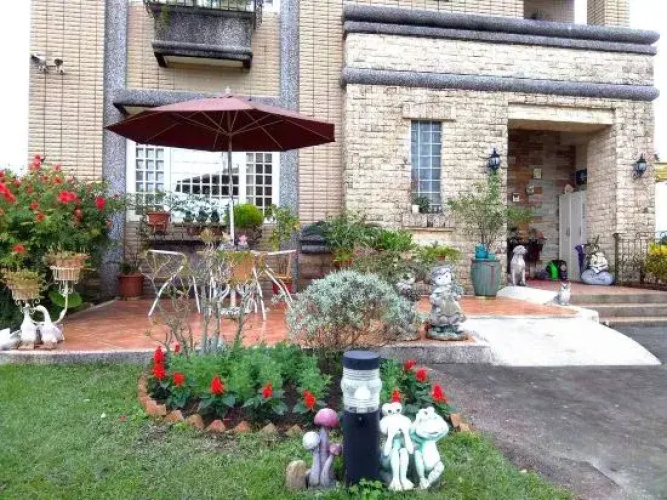 Evergreen Garden House