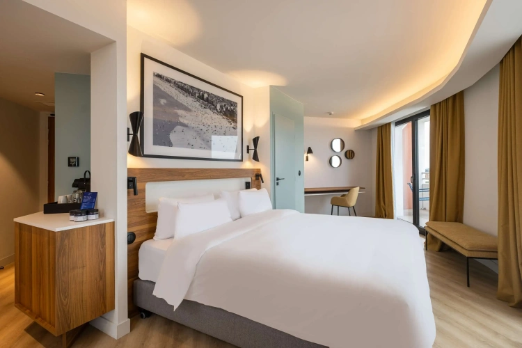 Junior Suite with balcony and with sea view